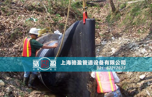 駱盈卡箍式<a href=http://www.sctsg.com/ target=_blank class=infotextkey><a href=http://www.sctsg.com target=_blank class=infotextkey>鴨嘴閥</a></a>安裝現(xiàn)場